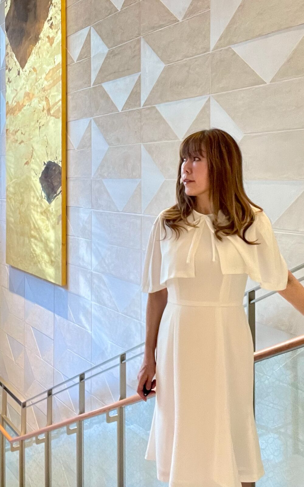 《Le Bourgeon》 Luxury・ケープ袖・マーメイド・ワンピース（エクリュ）