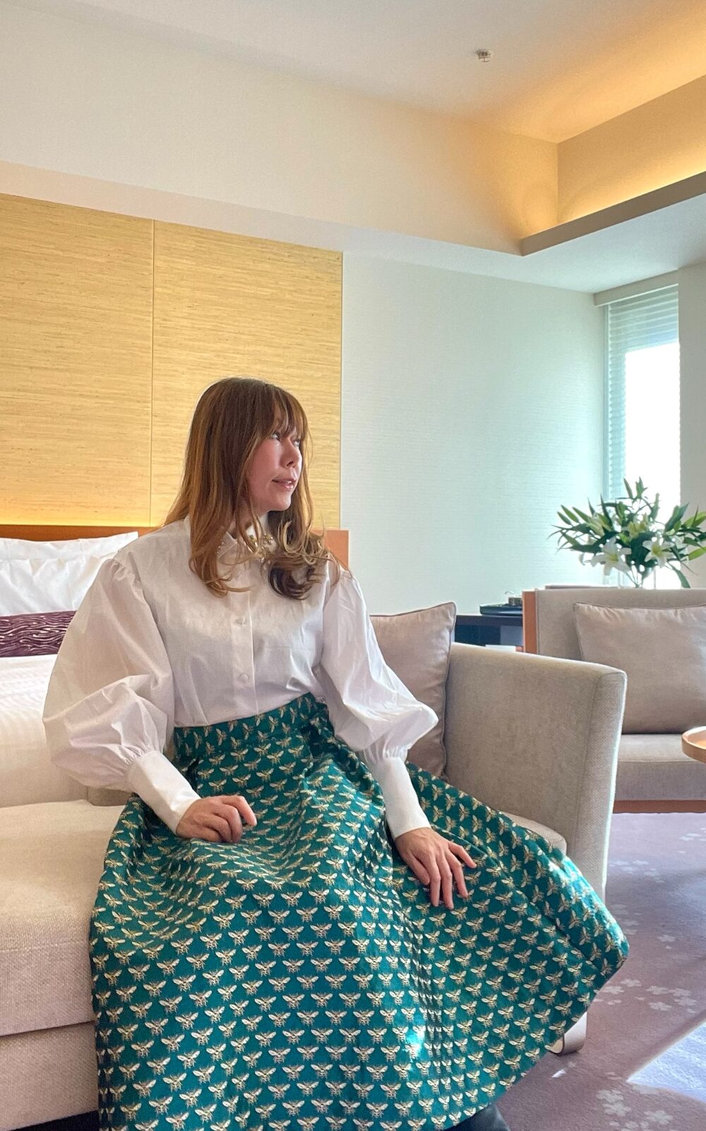 《Le Bourgeon》スワロフスキー・ビジュー・ブラウス